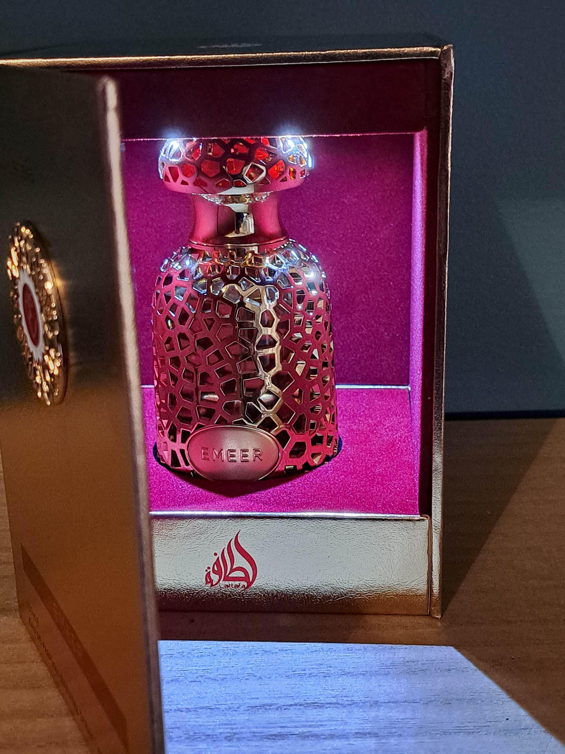 Parfum "Emeer" by lattafa