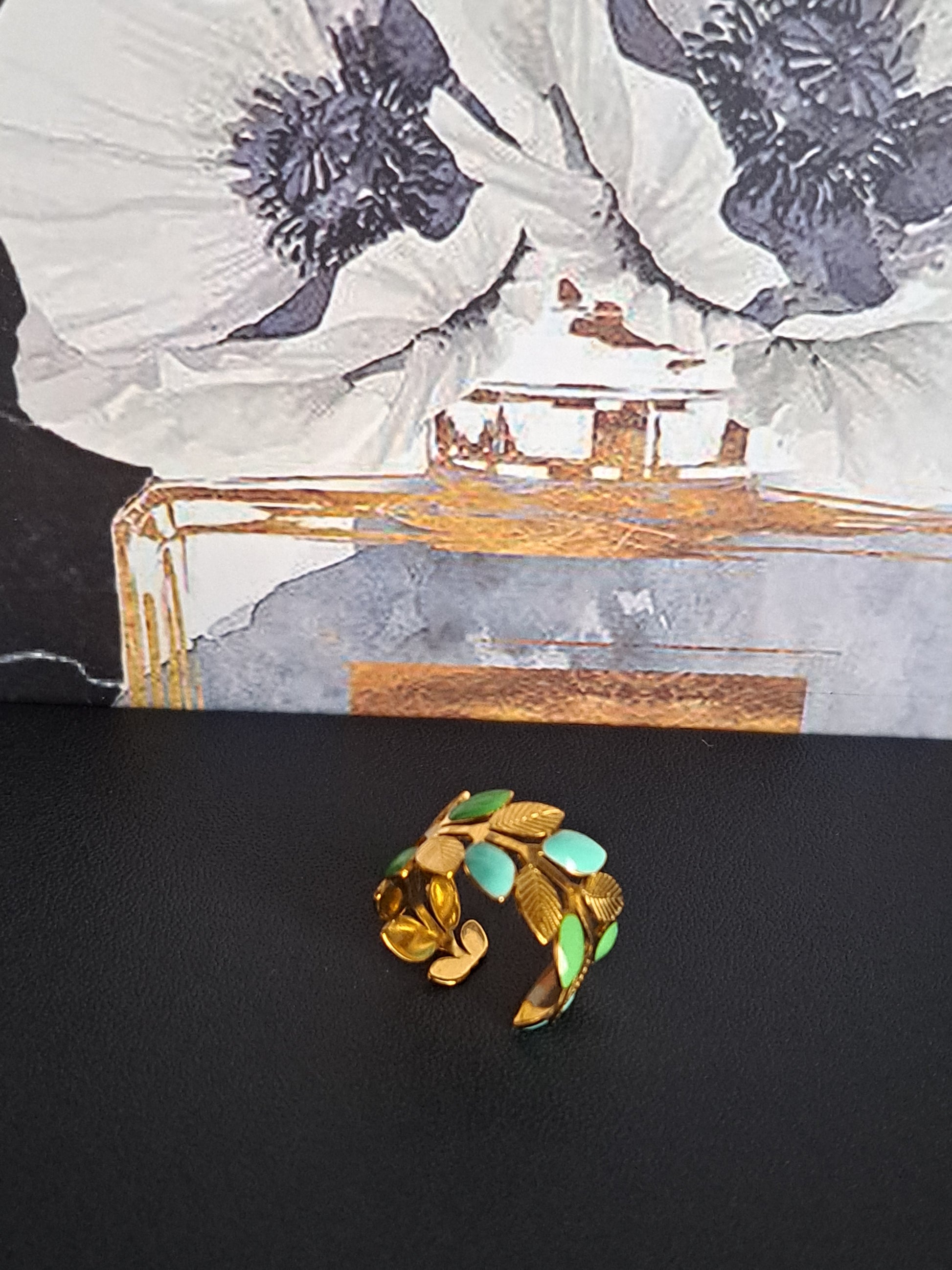 Bague motif "feuille"