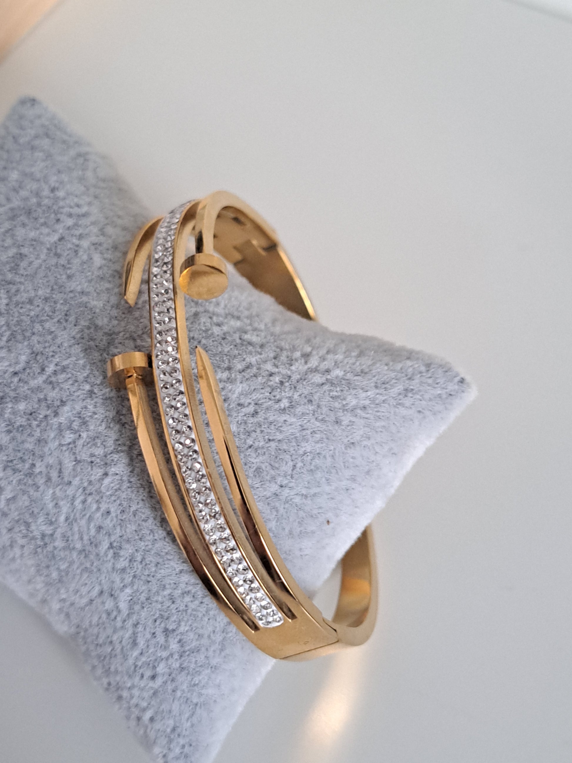 Bracelet jonc "clou"