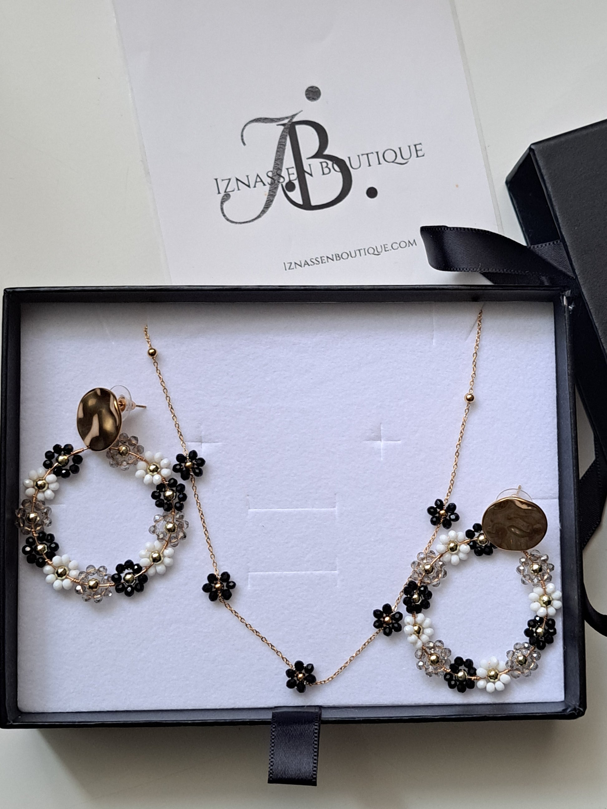 Collier+boucles d'oreilles "marguerite"