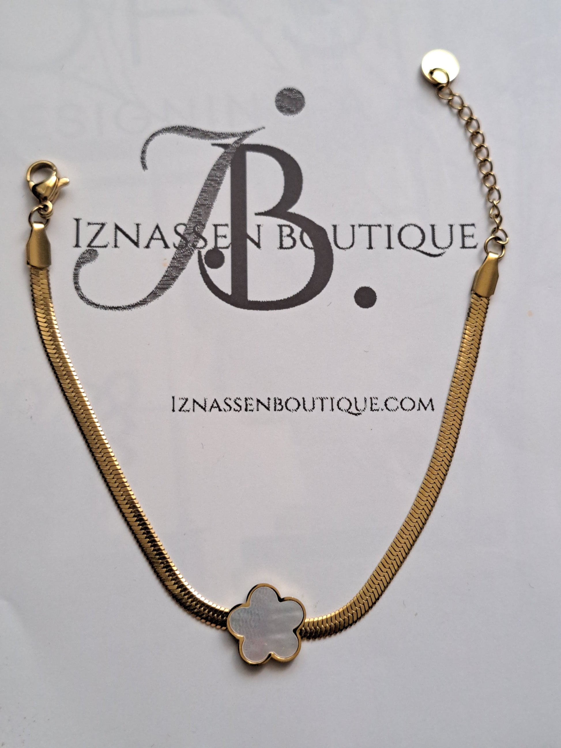Bracelet fleur nacrée