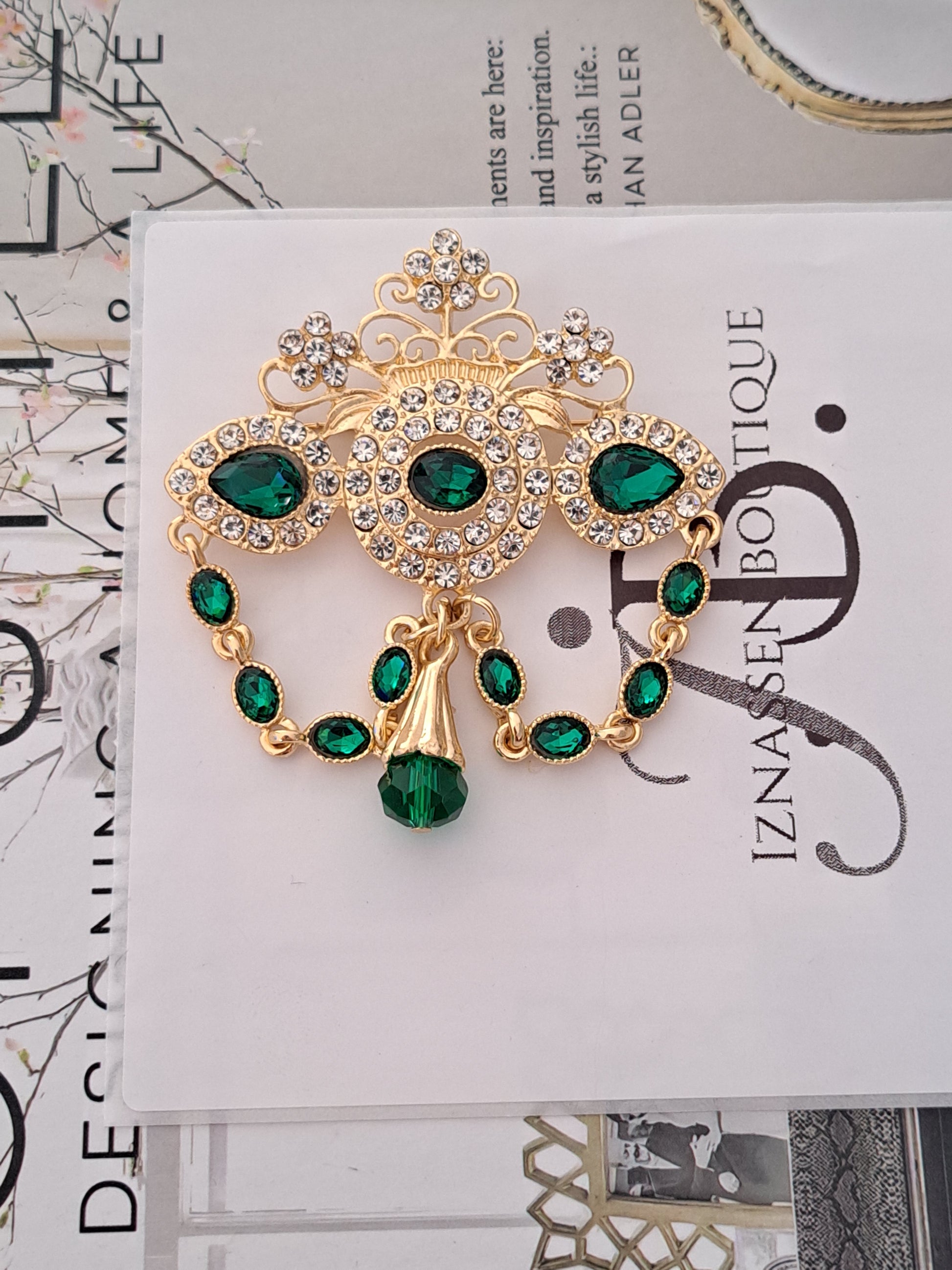 Broche