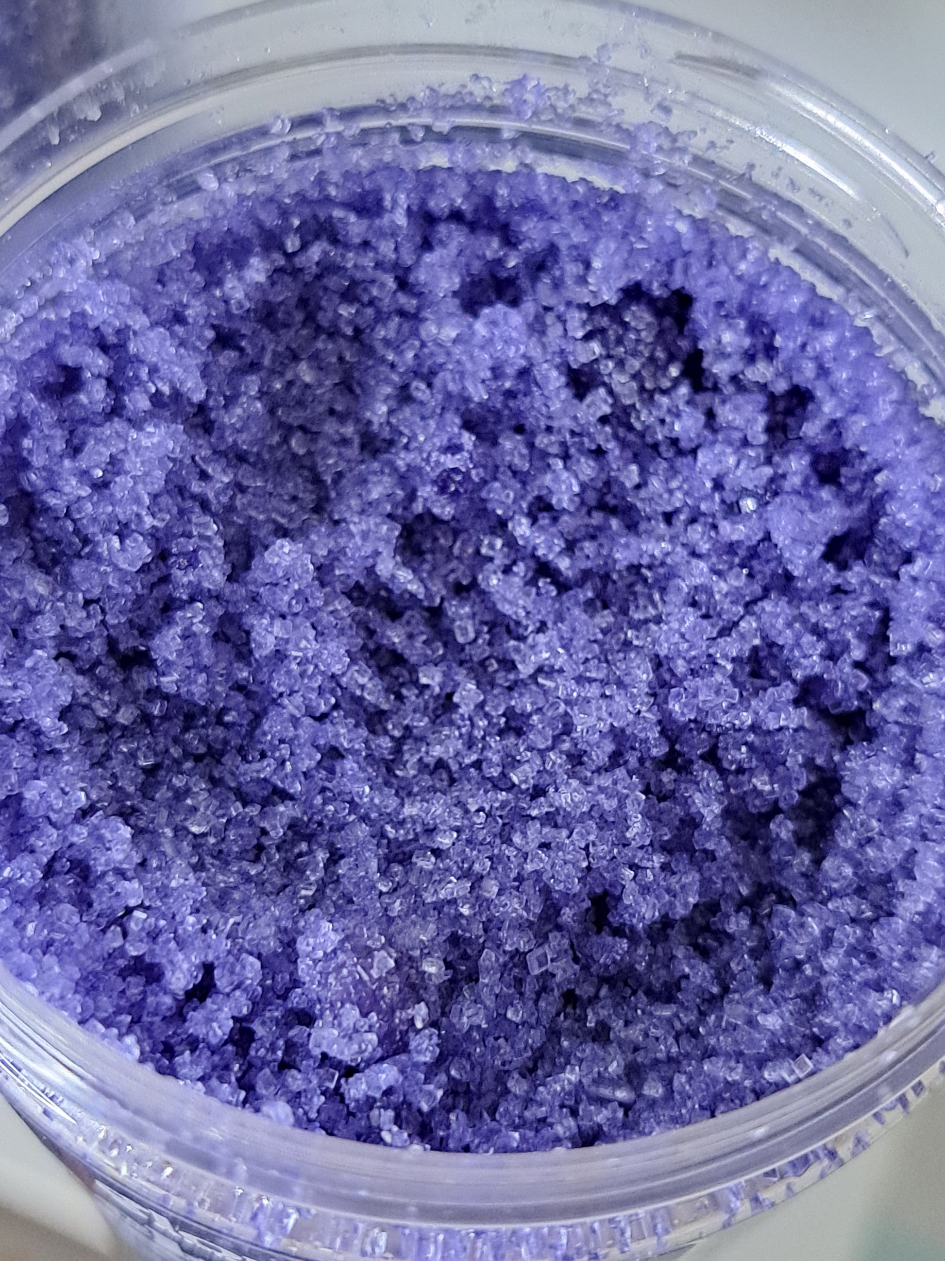 Gommage corps au sucre parfumé mûre et lavande