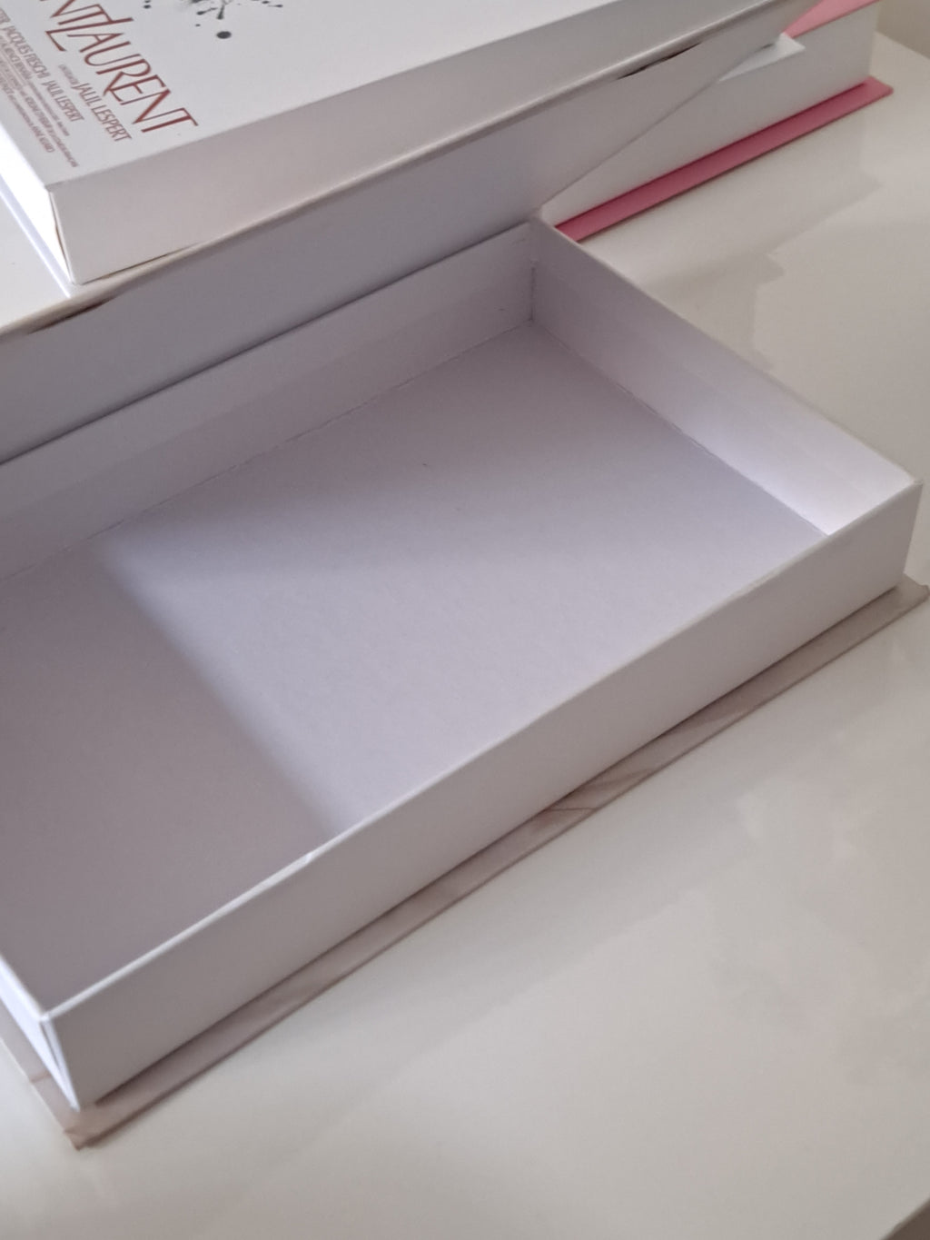 Livre décoratif
