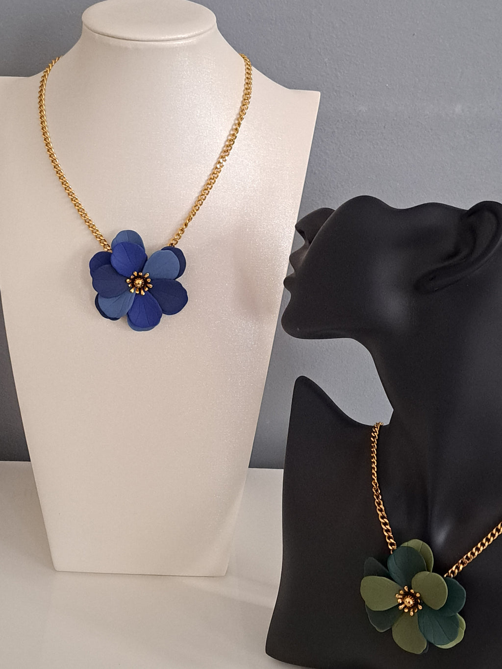 Collier "Fleur élégance"- acier inoxydable (5 coloris)