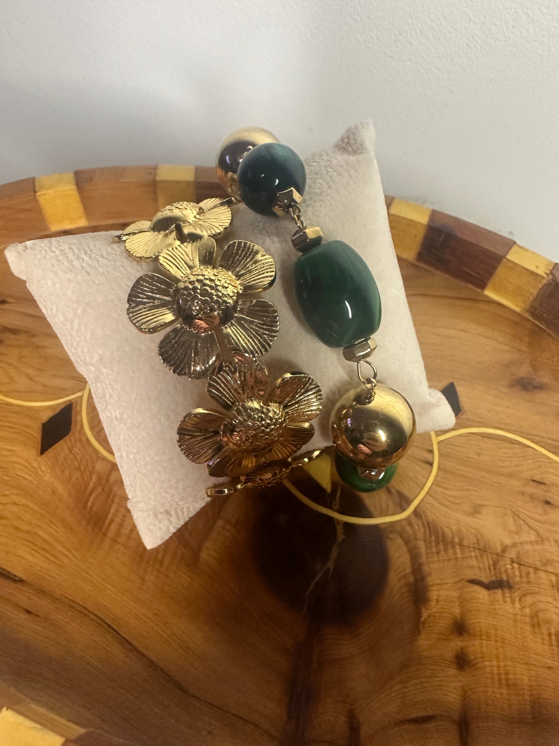 Bracelet jonc doré «fleurs gravées » en acier inoxydable