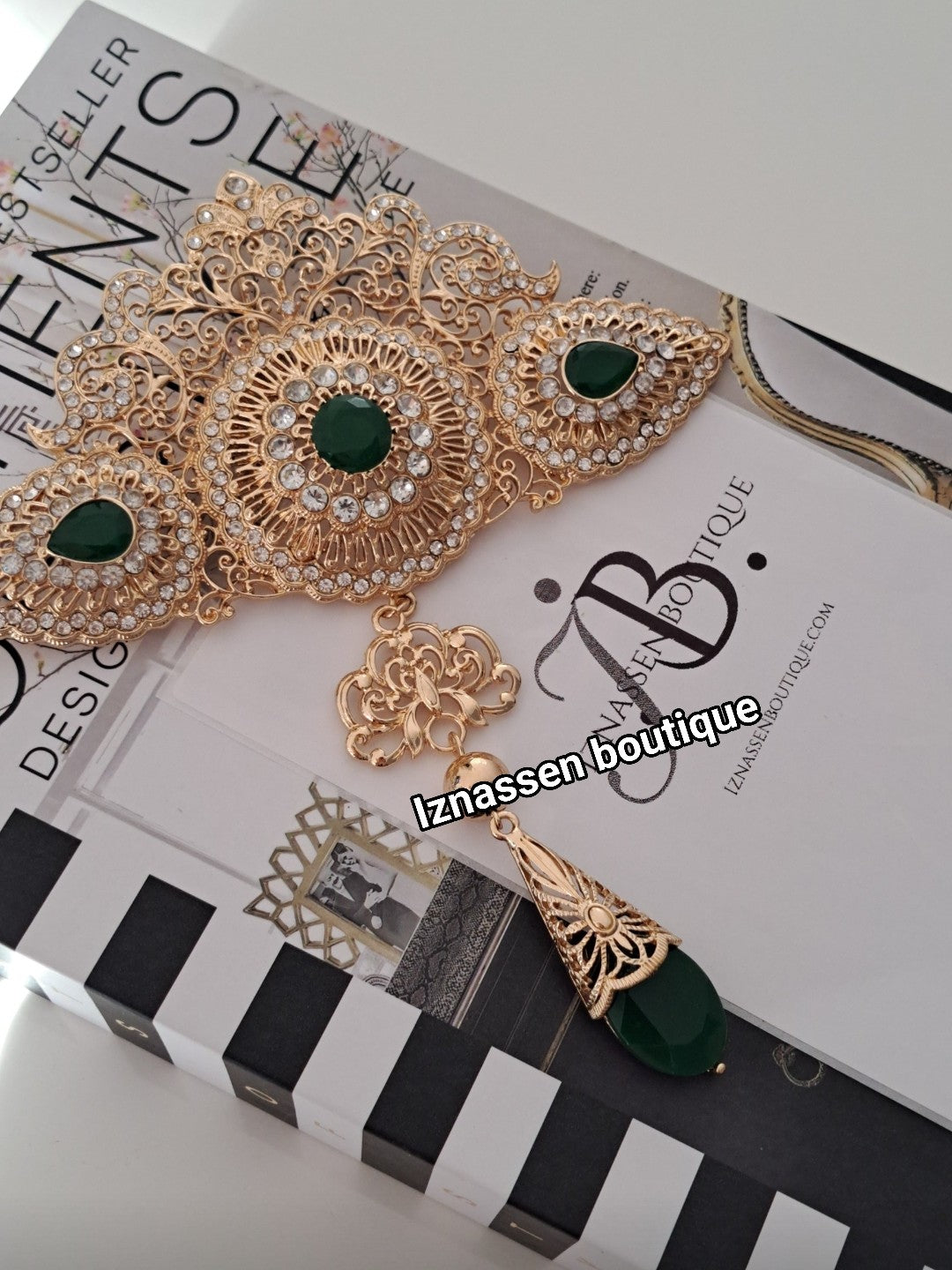 Broche à accrocher