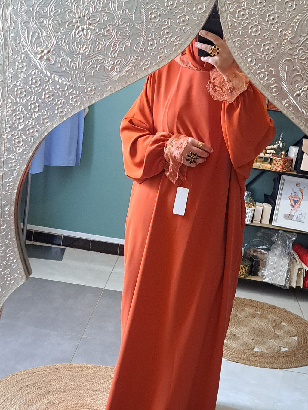 Robe châle intégré avec capuche dentelle
