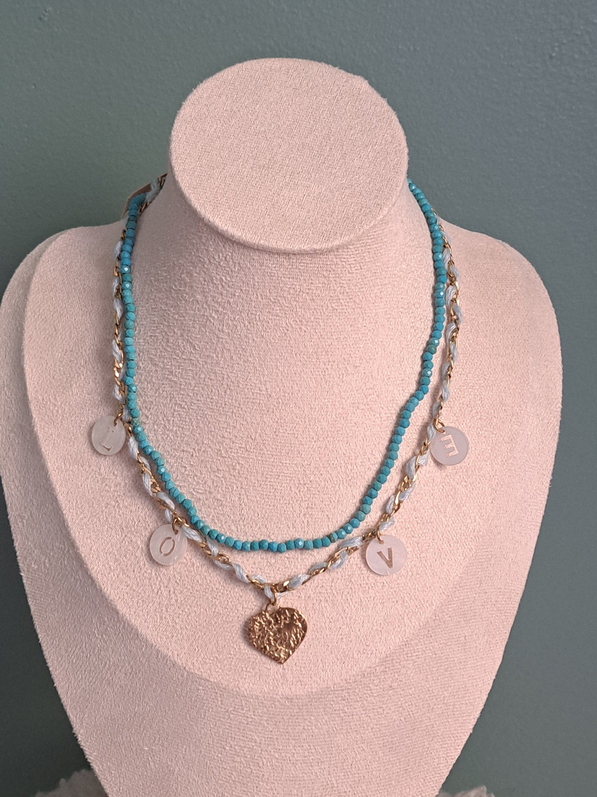Collier "Love"