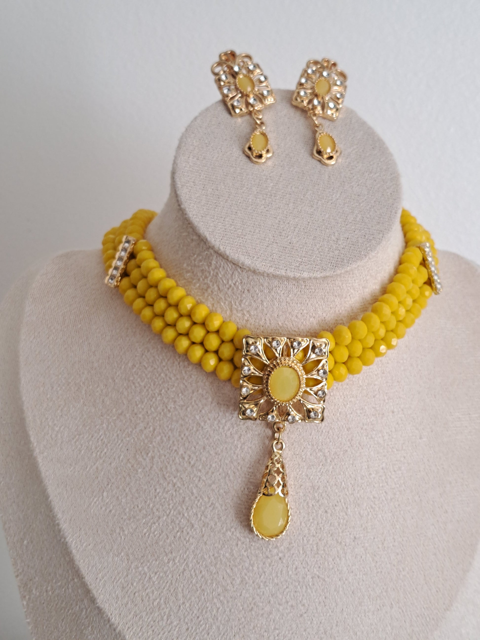 Parure fantaisie jaune