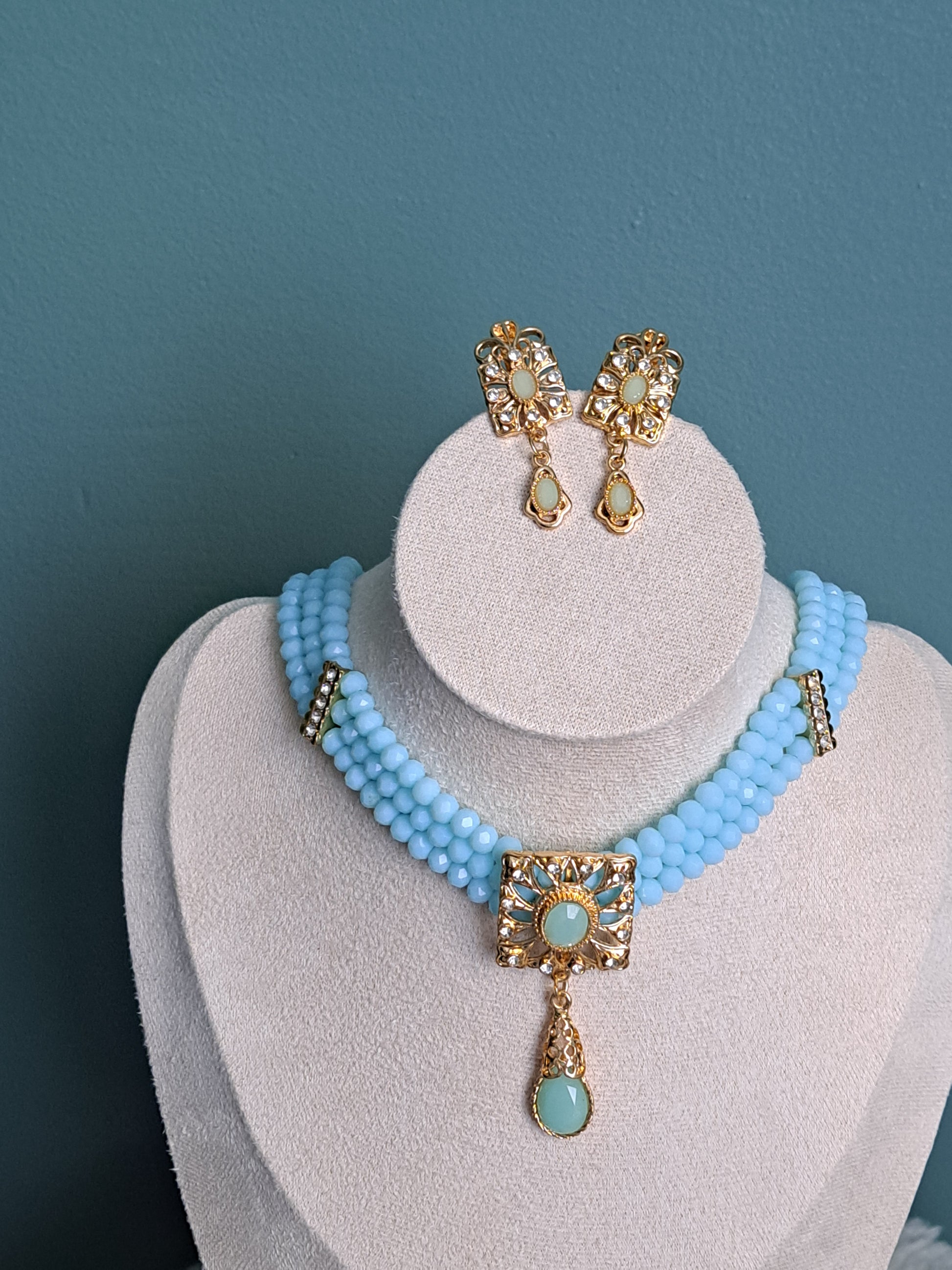 Parure bleu fantaisie