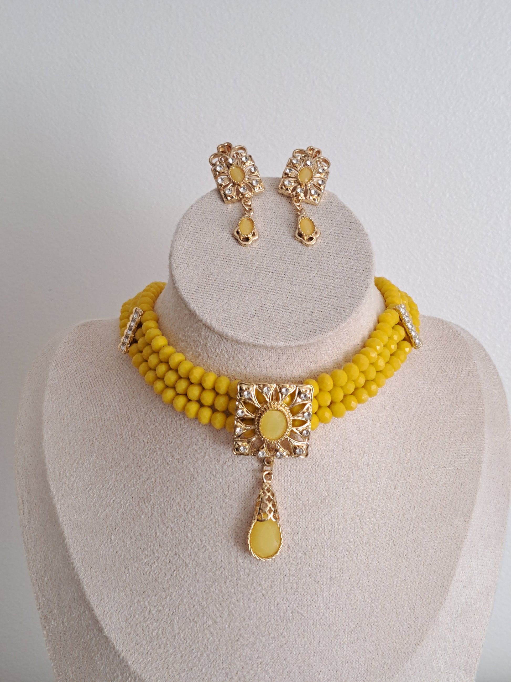 Parure fantaisie jaune